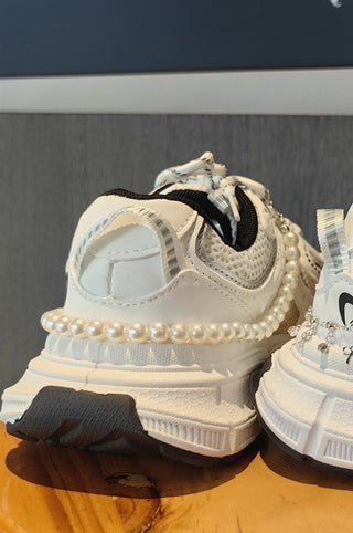 The Tide is High Pearl Hat Shoe Charm