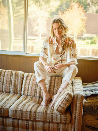 Mojave Linen Button Up Button Blouse