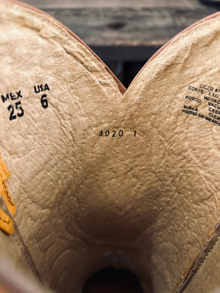 Jugo Women's Cowboy Boots Size 7.5/Men's Size 6