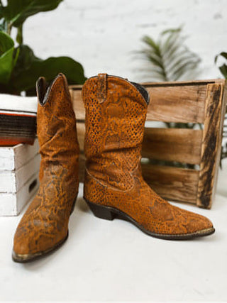 Women's Cowboy Boots Size 8.5