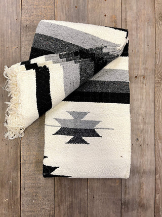 Diamond Design Falsa Blanket