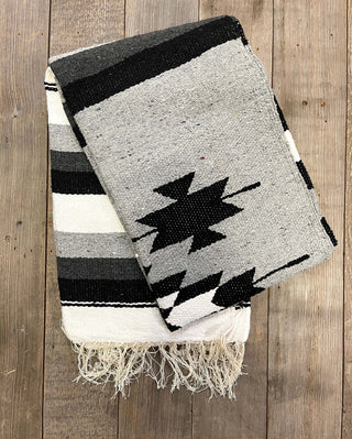 Diamond Design Falsa Blanket