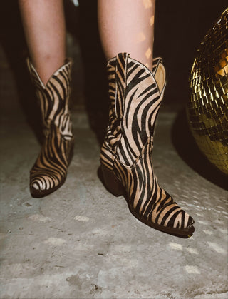 Tres Outlaws Falconhead Custom Women’s Cowboy Boots Size 7.5